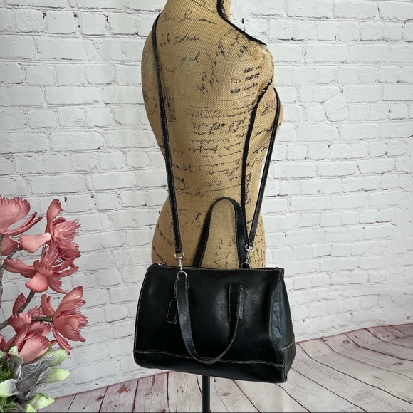 Coach Handbags - COACH Satchel Crossbody Doctor Satchel Bag Black Leather